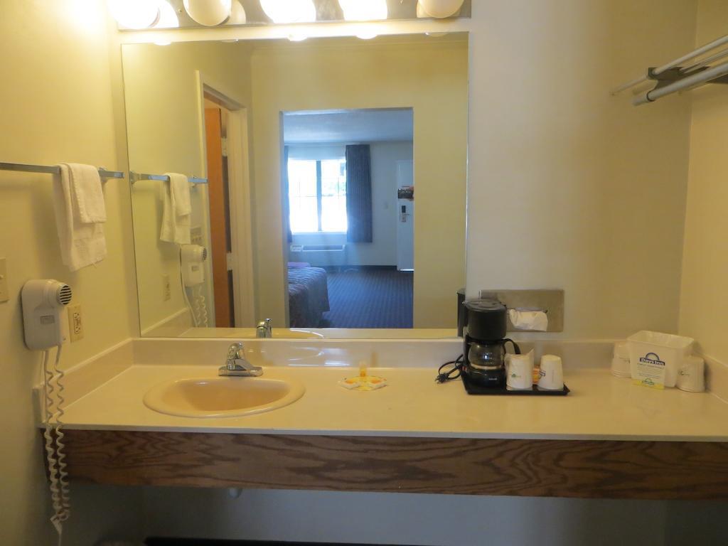 Days Inn Milledgeville Ngoại thất bức ảnh